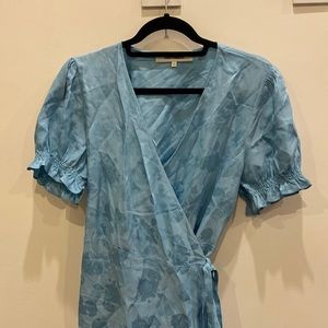 Diane Von Furstenberg Size Large Blue Dress